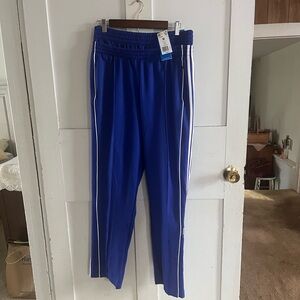 Adidas women’s truck pants size medium